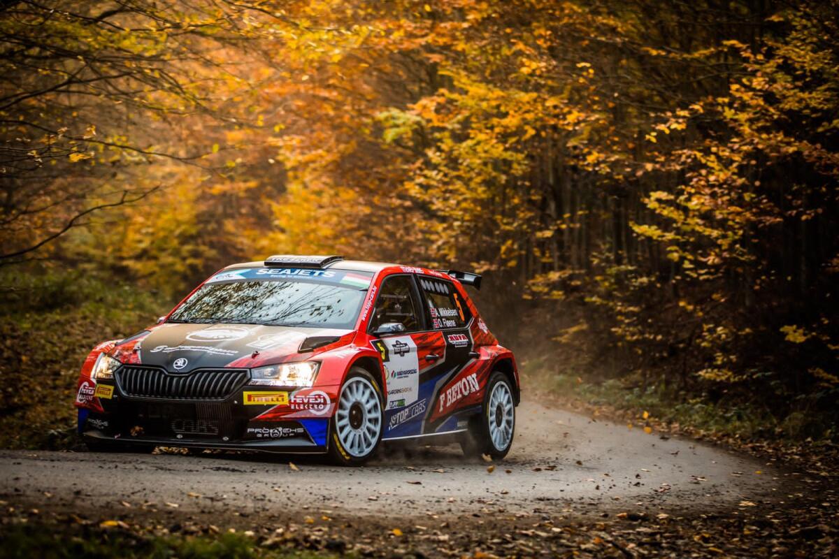 Mikkelsen stravince in Ungheria - 