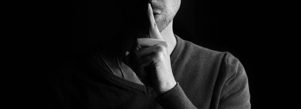 Il confessore di bara: il business delle pulizie e dell'onestà - 