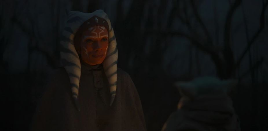 Ahsoka comunica con Grogu