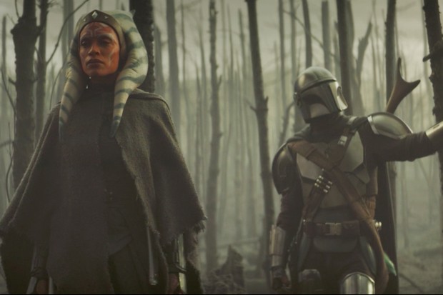 Ahsoka Tano e Din Djarin su Corvus