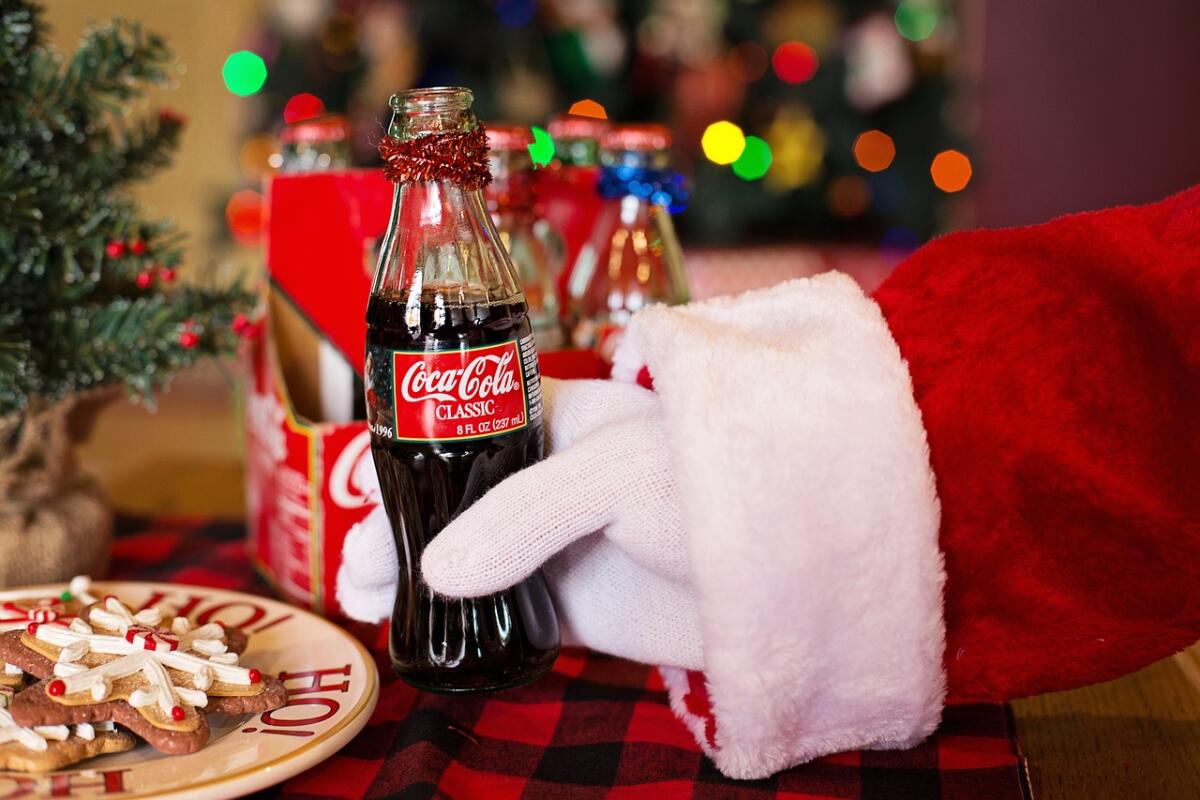 Babbo Natale in verde: Coca-Cola cambia il look di Santa Claus - 