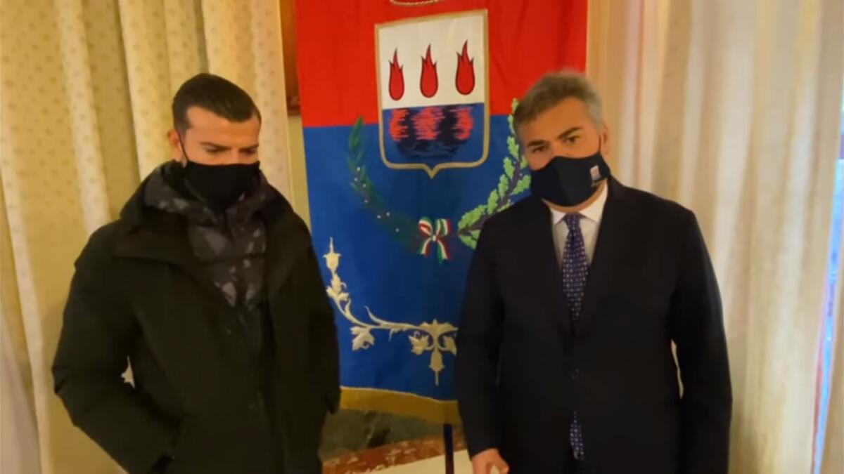 Foggia, caso Gentile. Il Sindaco: "Atto di violenza contro la comunità" - Il Sindaco di Foggia, Franco Landella, e il capitano del Calcio Foggia 1920, Federico Gentile