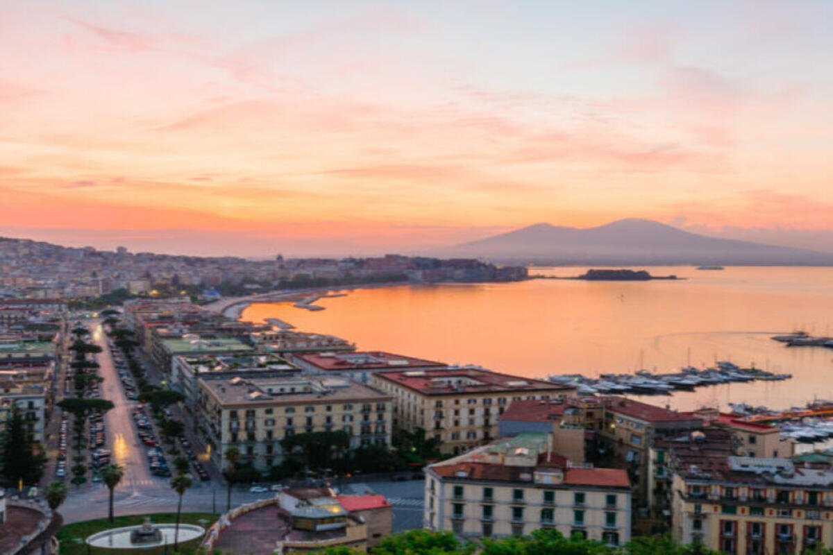 Cosa vedere a Napoli in 3, 4 e 5 giorni: percorsi personalizzati in base al tempo che resterai in città - 