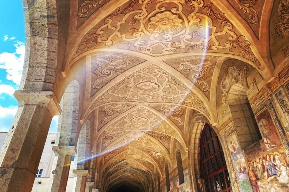chiostro di santa chiara