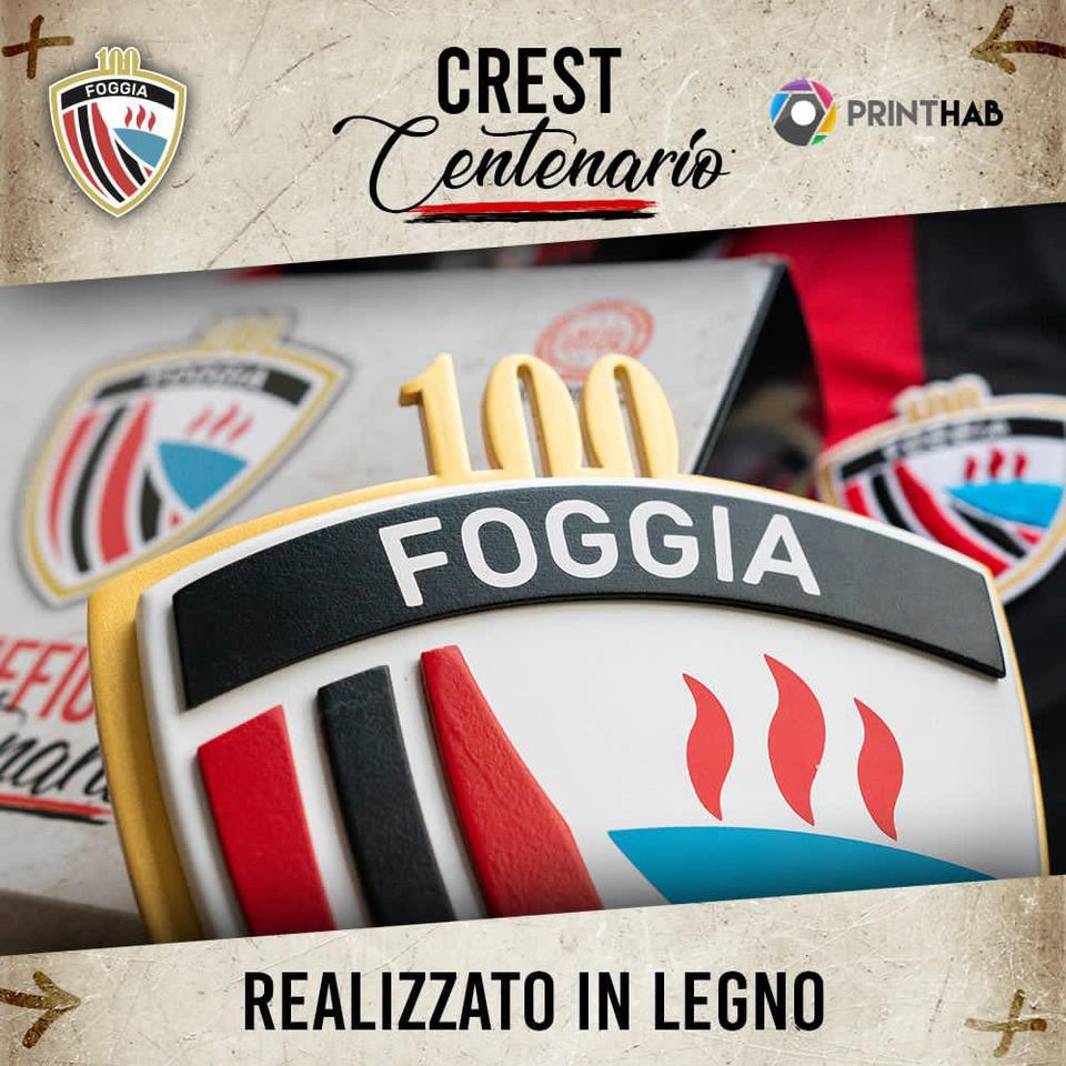 Calcio Foggia, arriva il crest del centenario