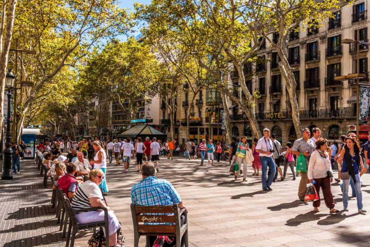 La Rambla di Barcellona: un mondo dentro il centro della città - 