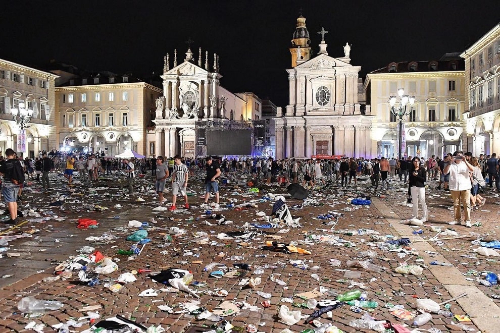 panico piazza san carlo