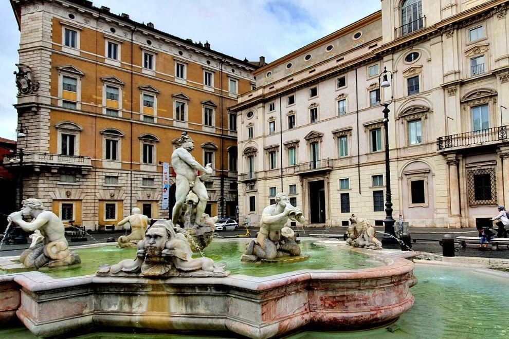 fontana del moro
