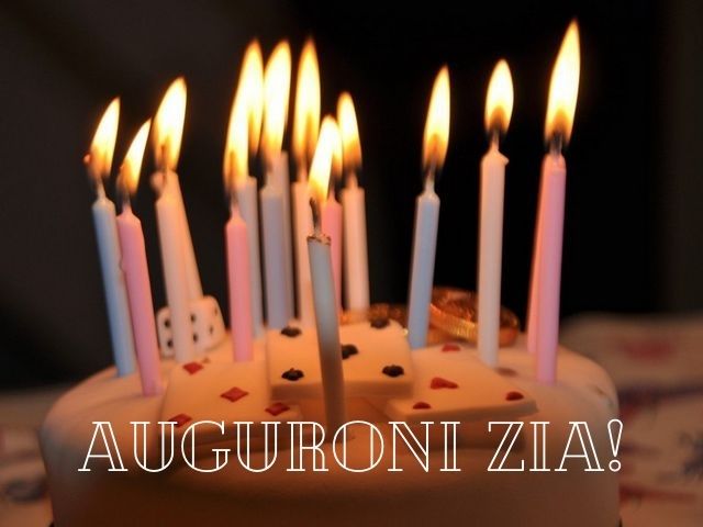 Auguroni zia!