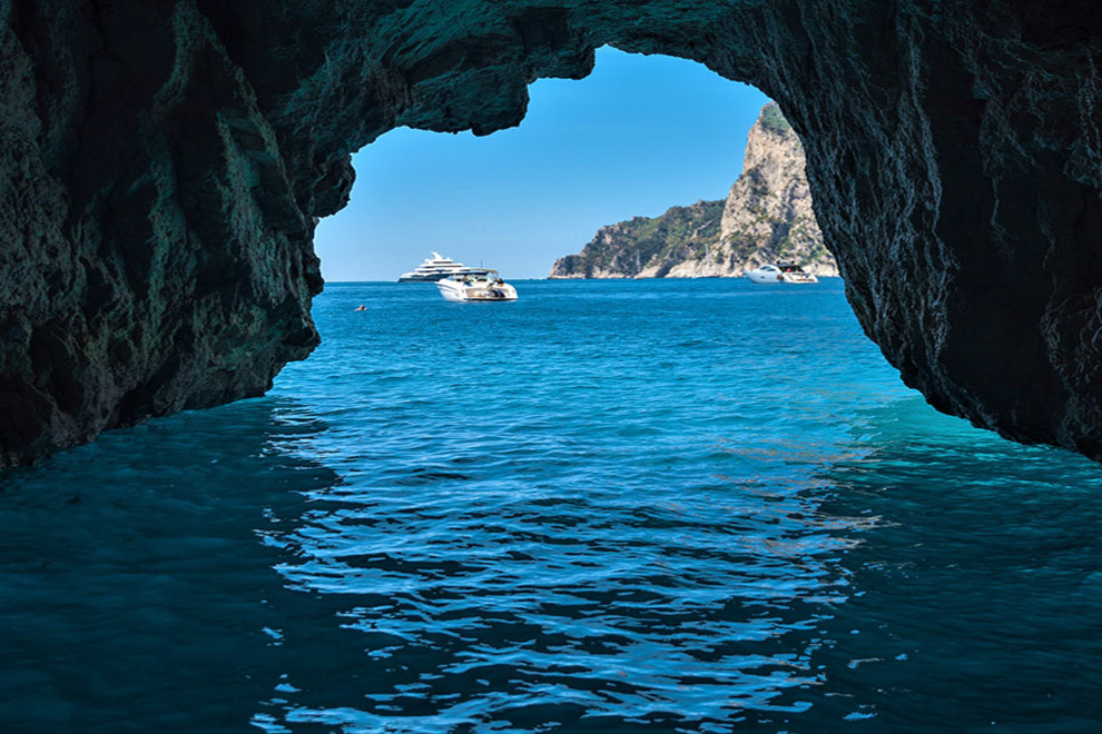 la grotta azzurra capri