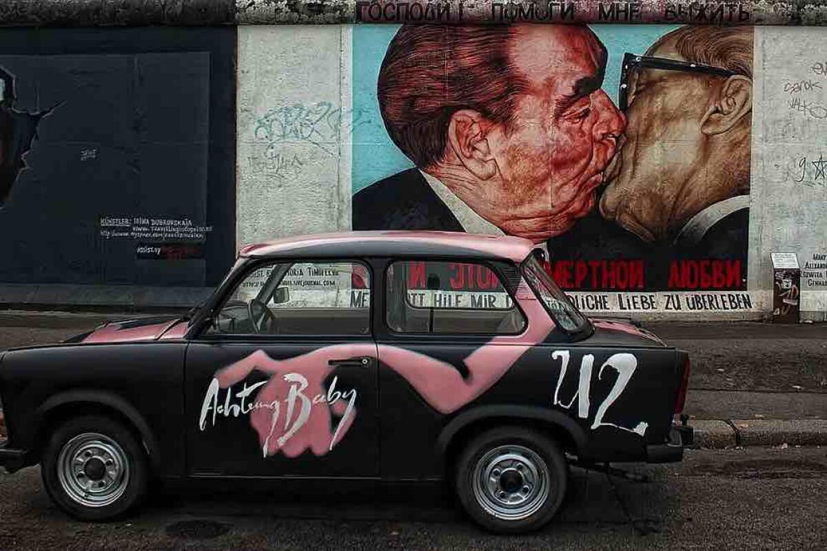 East Side Gallery, la galleria d'arte a cielo aperto sul Muro di Berlino e i 10 murales più famosi - 