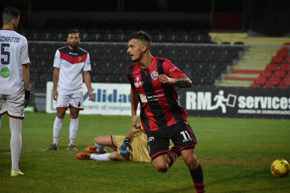 D'Andrea a TuttoCalcioPuglia: "Vogliamo i playoff!" - Immagine in evidenza: uno scatto di Foggia-Casertana (Serie C - girone C 2020/21) - crediti: foto di Luigia Spinelli (RIPRODUZIONE VIETATA)