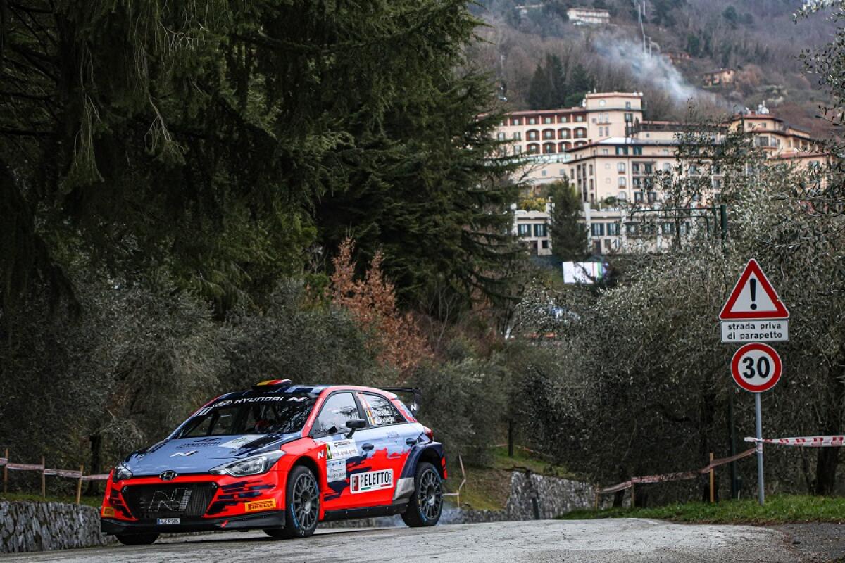 Neuville domina la prima super prova speciale del Ciocco - 