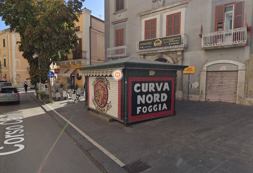 Lo storico edicola in Corso Cairoli, crediti: Google Maps