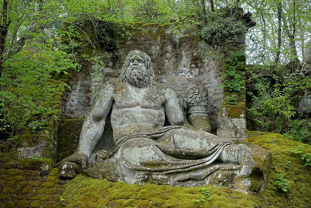 Statua di NettunoCredits: Daderot via Wikimedia Commons