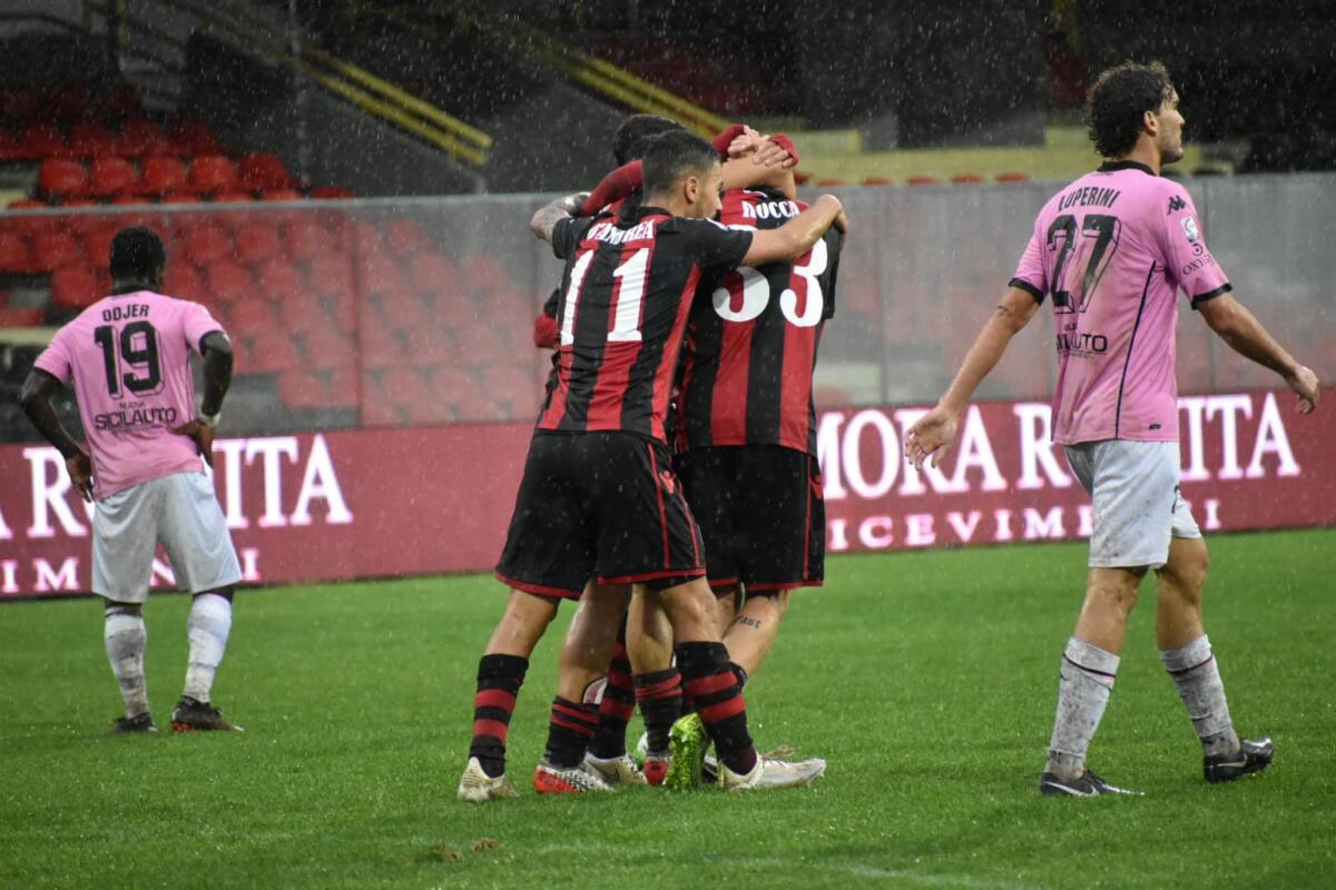 Serie C - girone C, Palermo-Foggia su RaiSport - Immagine in evidenza: uno scatto di Foggia-Palermo 2-0 (Serie C - girone C, stagione 2020/2021) - crediti: foto di Luigia Spinelli