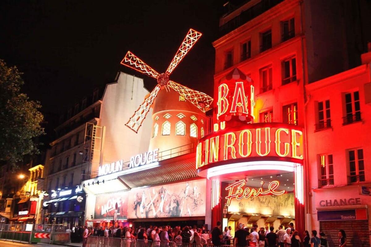Moulin Rouge: tutti i segreti del locale di cabaret più famoso di Parigi - 