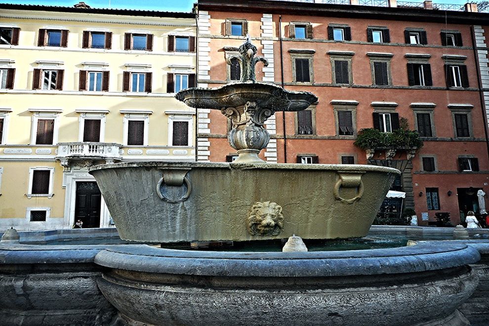 piazza farnese roma