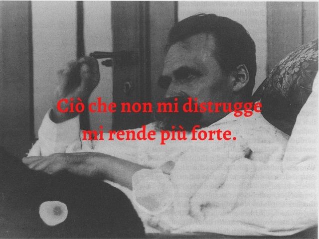 Ciò che non mi distrugge mi rende più forte.