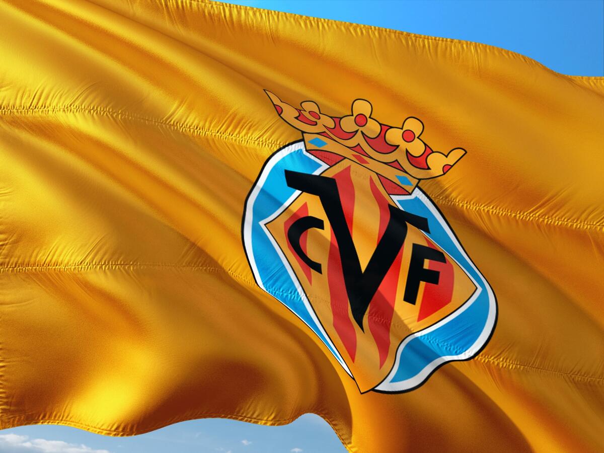 Europa League, il trofeo è del Villarreal: battuto il Manchester United - Immagine in evidenza: stemma Villarreal - crediti: foto di jorono da Pixabay