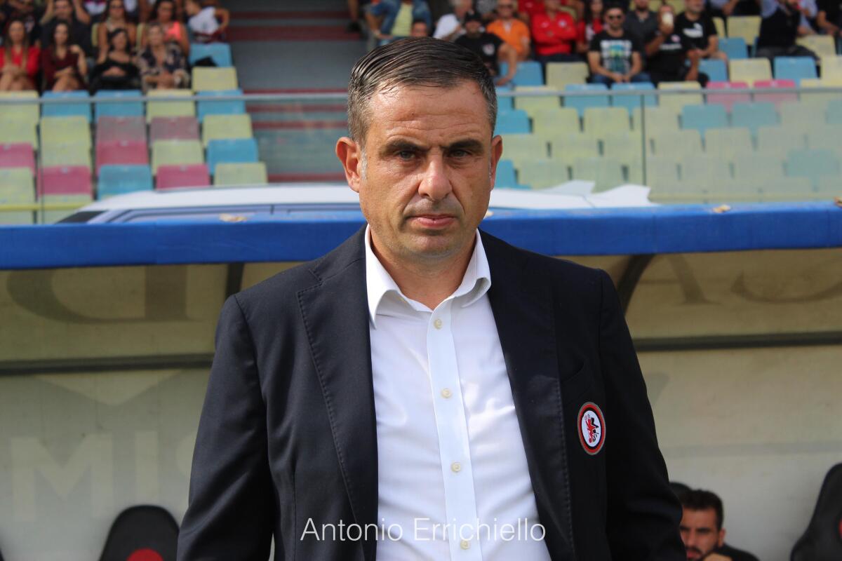 Ninni Corda risponde a Felleca: “So sbagliare anche da solo, resto a Foggia” - Immagine in evidenza: Ninni Corda - crediti foto: Antonio Errichiello