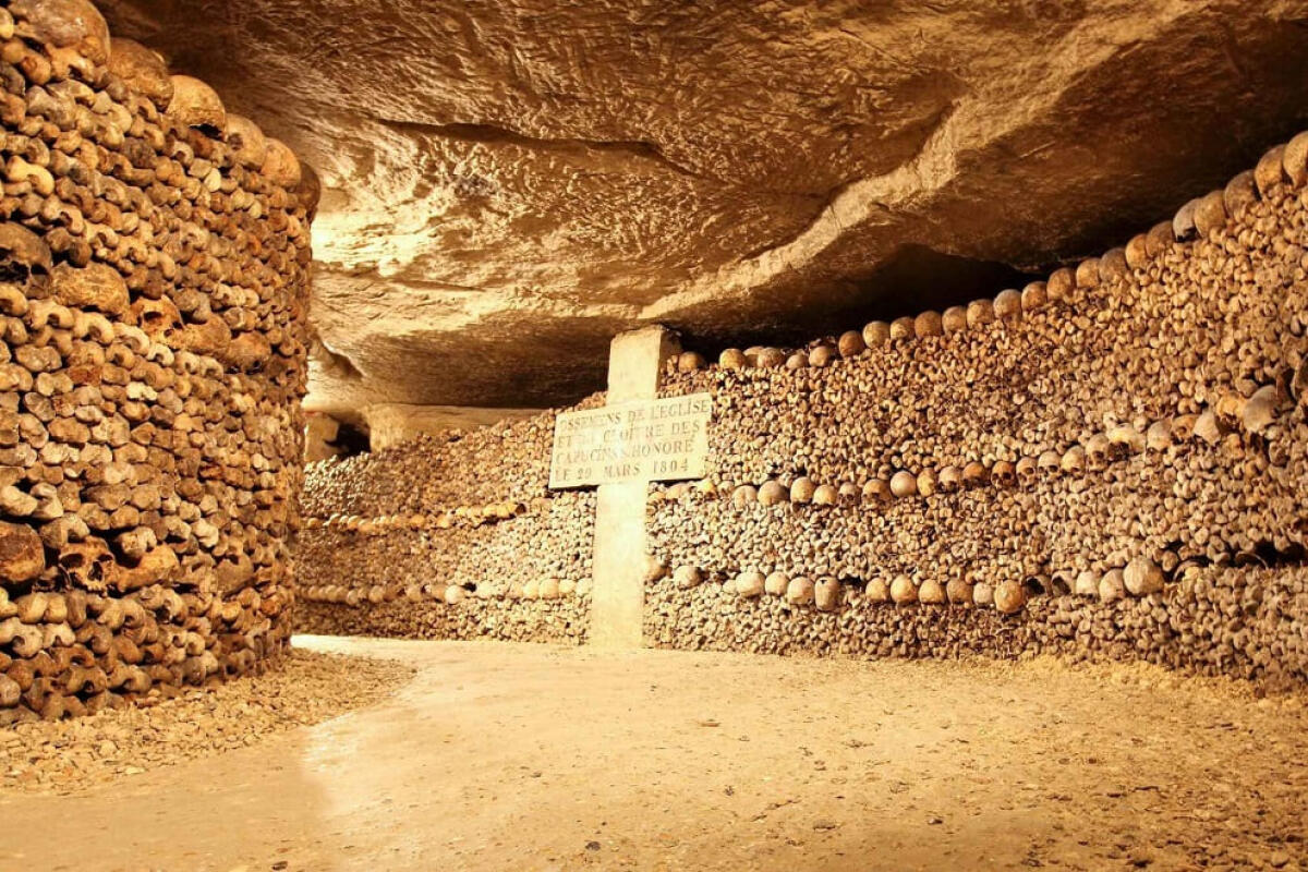 Catacombe di Parigi: leggende e informazioni utili sui sotterranei della città - 