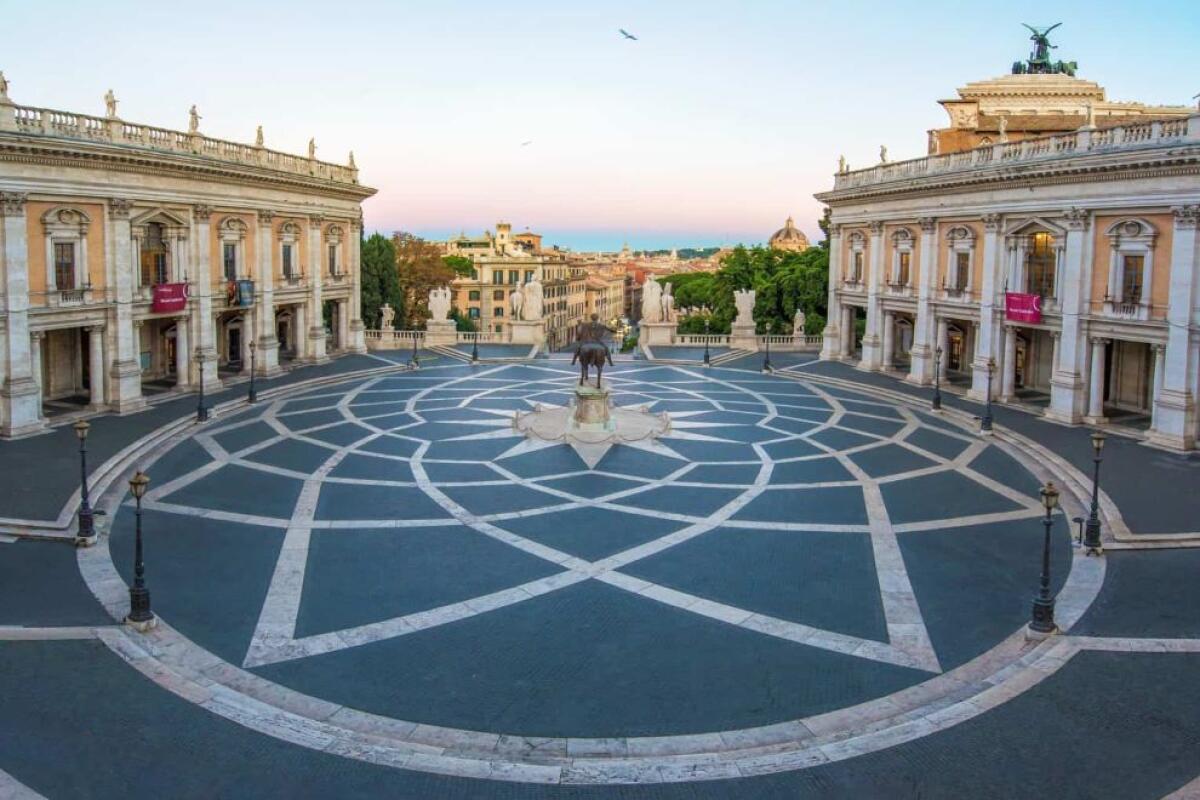 Piazza del Campidoglio: la prima piazza della Roma moderna nel cuore del colle Capitolino - 