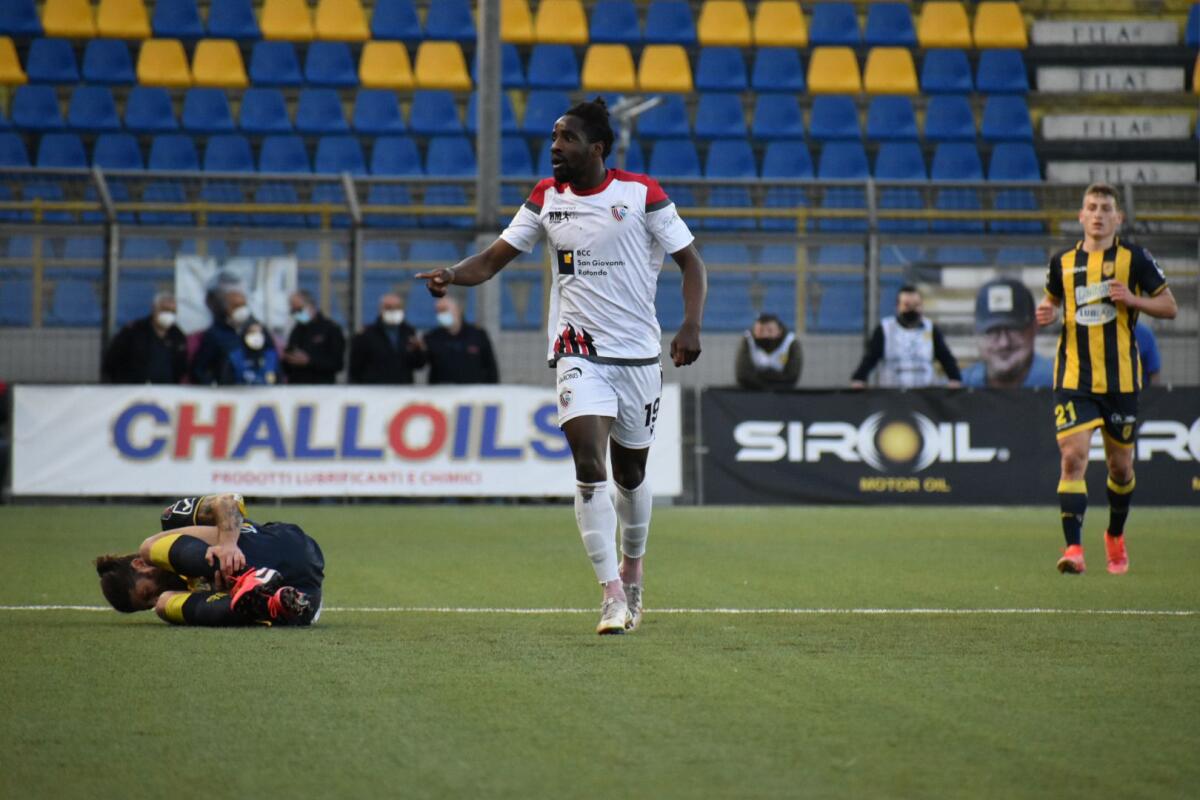 Foggia, Kalombo: "Playoff erano traguardo improbabile. Felici e senza pressioni" - Immagine in evidenza: Sedrick Kalombo - crediti foto: Luigia Spinelli
