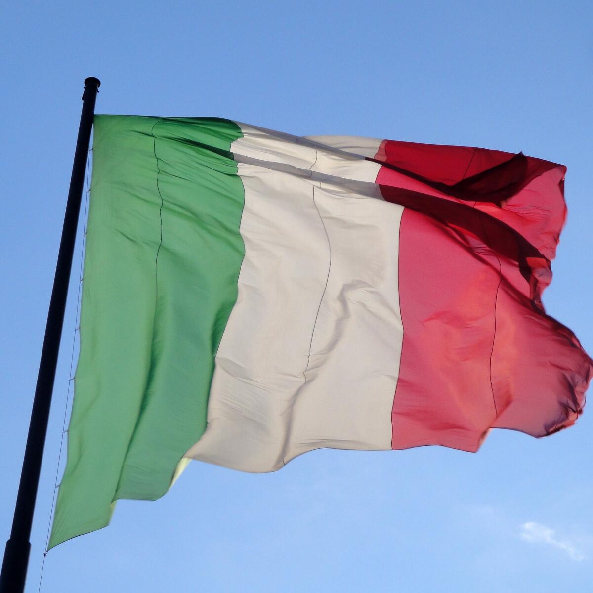 Nazionale, i convocati per il raduno di Roma - Immagine in evidenza: bandiera italiana - crediti: foto di Sara Price da Pixabay