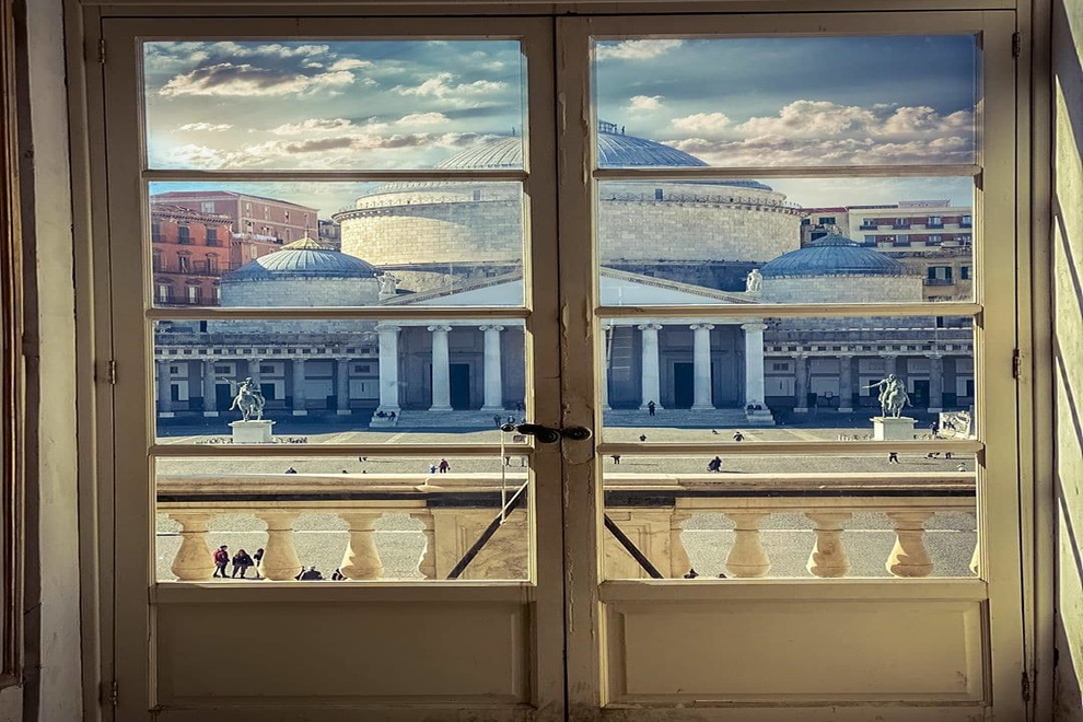 palazzo reale napoli visite