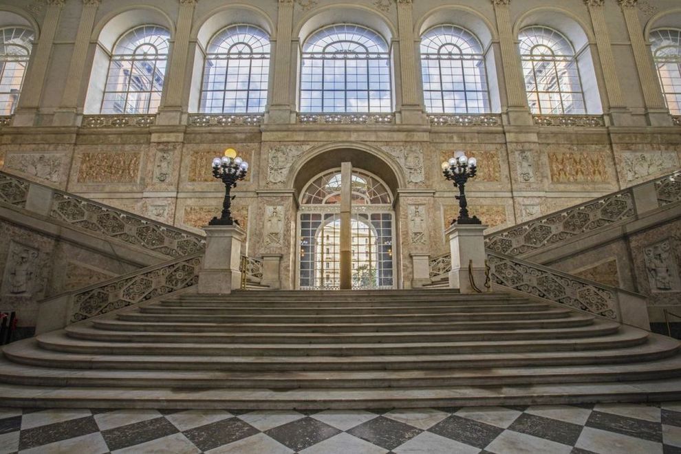 statue palazzo reale napoli