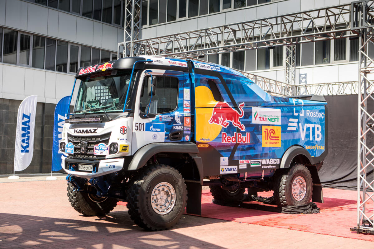 Kamaz presenta il nuovo K5 per vincere le prossime Dakar - 