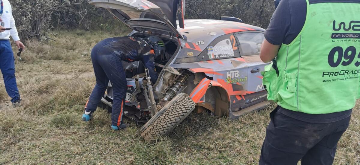 WRC Safari Rally - Demolition derby! - 