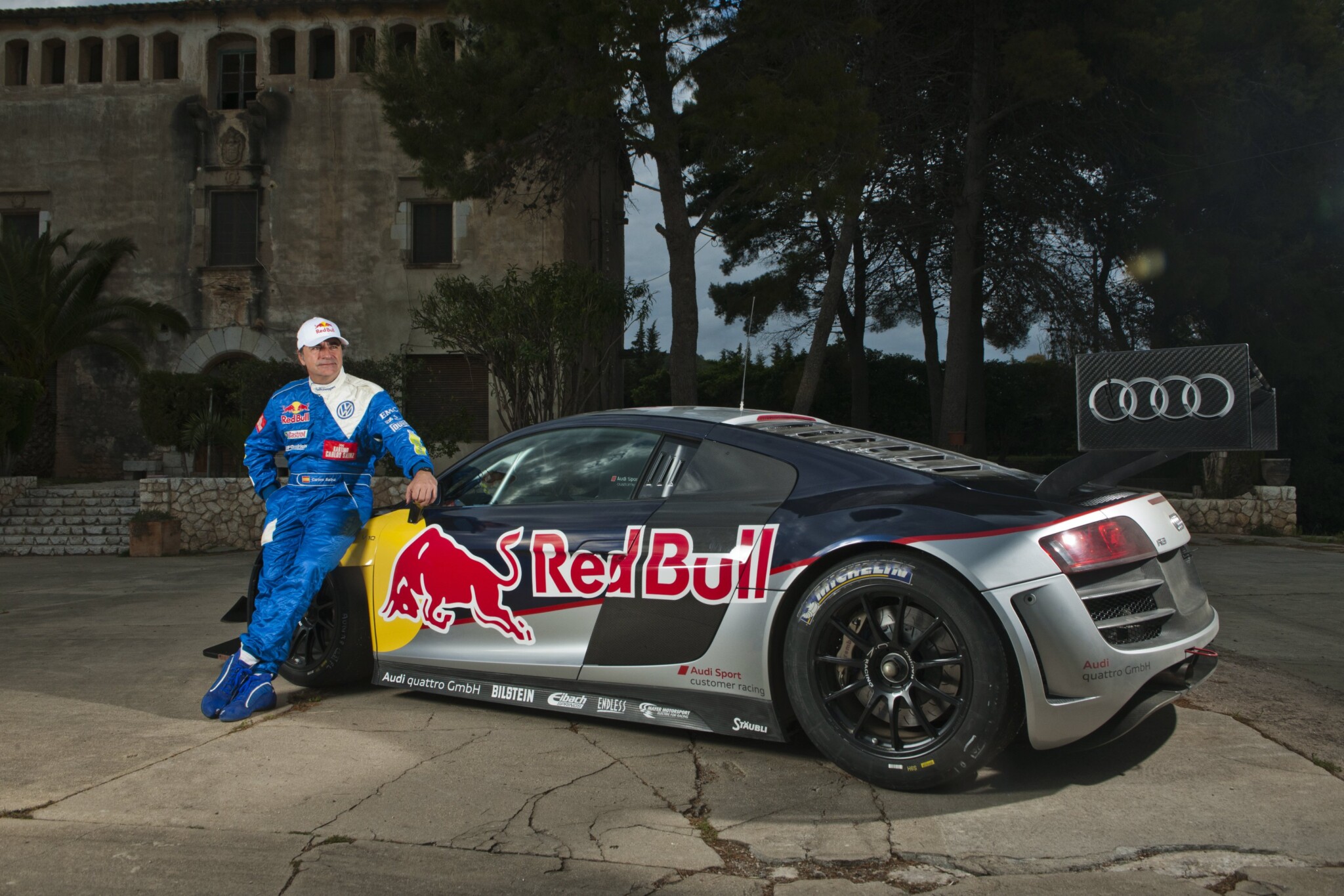 Sainz nel 2012 stabilì il record sul giro sull'ovale anteguerra Sitges-Terramar su Audi R8 (Red Bull Content Pool)