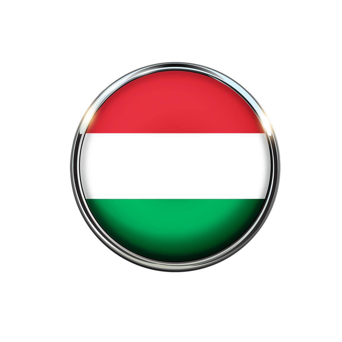 UEFA, punita la Federcalcio ungherese per comportamento discriminatorio dei sostenitori - Immagine in evidenza: Ungheria - crediti: foto di DavidRockDesign da Pixabay