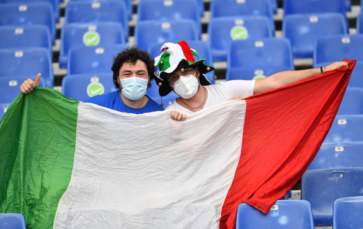 Belgio-Italia, l’Allianz Arena veste il tricolore italiano - Tifosi italiani, crediti: pagina Facebook ufficiale Nazionale Italiana di calcio