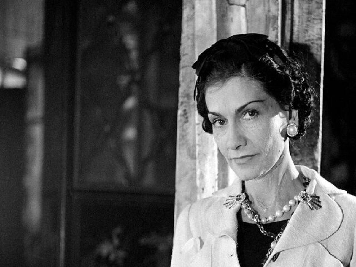 Coco Chanel Frasi: 120 Citazioni E Immagini Della Nota Stilista Francese - 