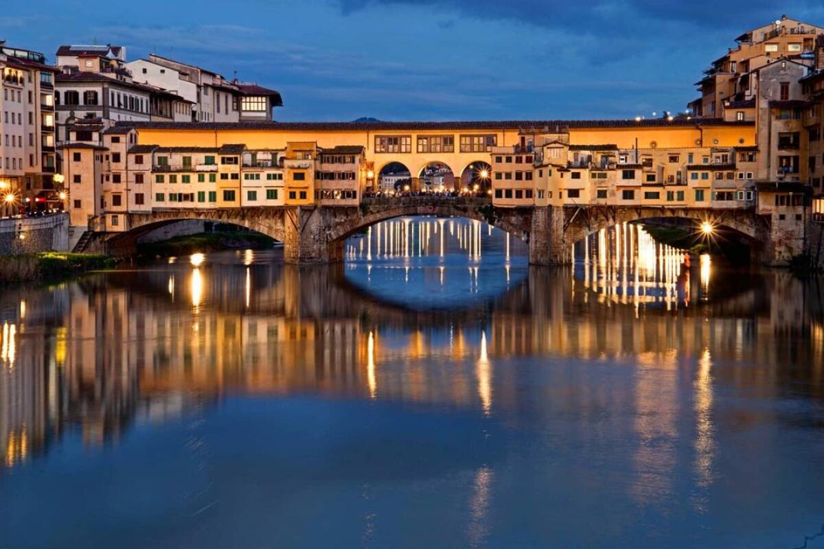 Il Ponte Vecchio: tutto quello che c'è da sapere sullo storico simbolo di Firenze - 