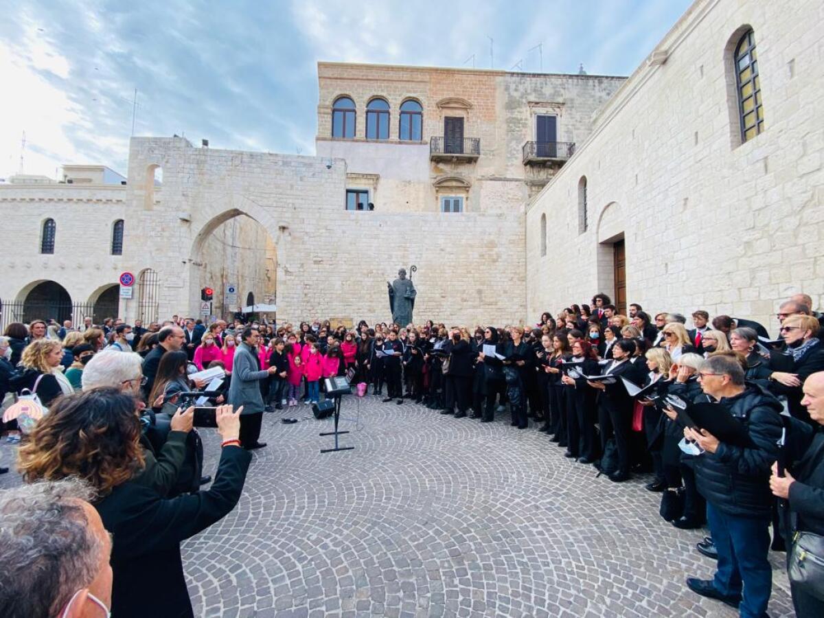 Nelle piazze e nelle chiese i cori della Puglia si incontrano a Bari per prima volta - 
