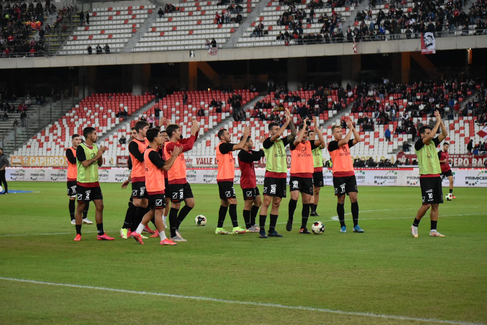 Uno scatto di Bari-Foggia 1-1 (Serie C - girone C, stagione 2021/2022) - crediti: foto di Luigia Spinelli
