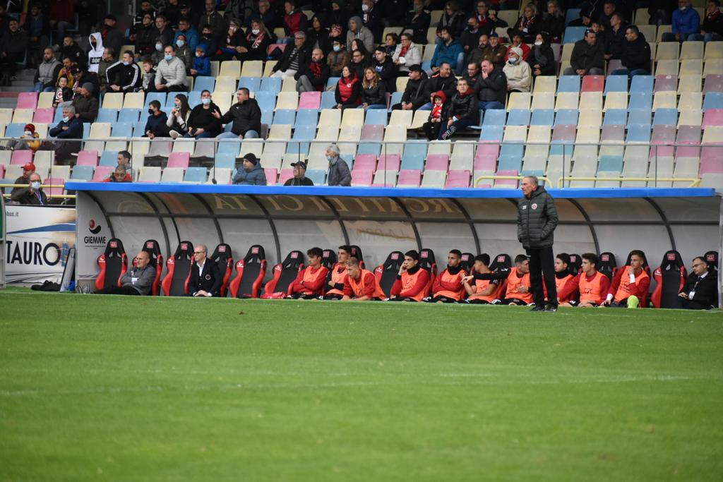 Immagine in evidenza: uno scatto di Foggia-Taranto (Serie C - girone C, stagione 2021/2022) - crediti: foto di Luigia Spinelli