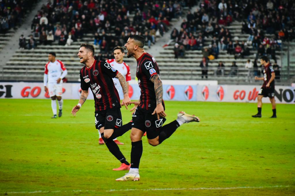 Immagine in evidenza: uno scatto di Bari-Foggia 1-1 (Serie C - girone C, stagione 2021/2022) - crediti: foto di Luigia Spinelli