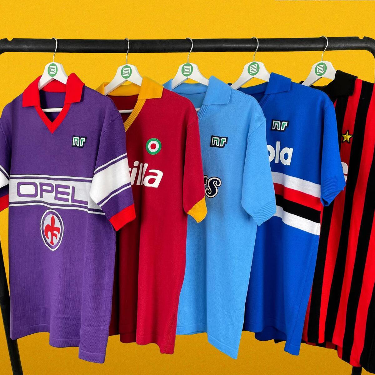 Il significato dei colori delle squadre di Serie A - Maglie Serie A, crediti: RB - Classic Soccer Jerseys (rb-jerseys.com)