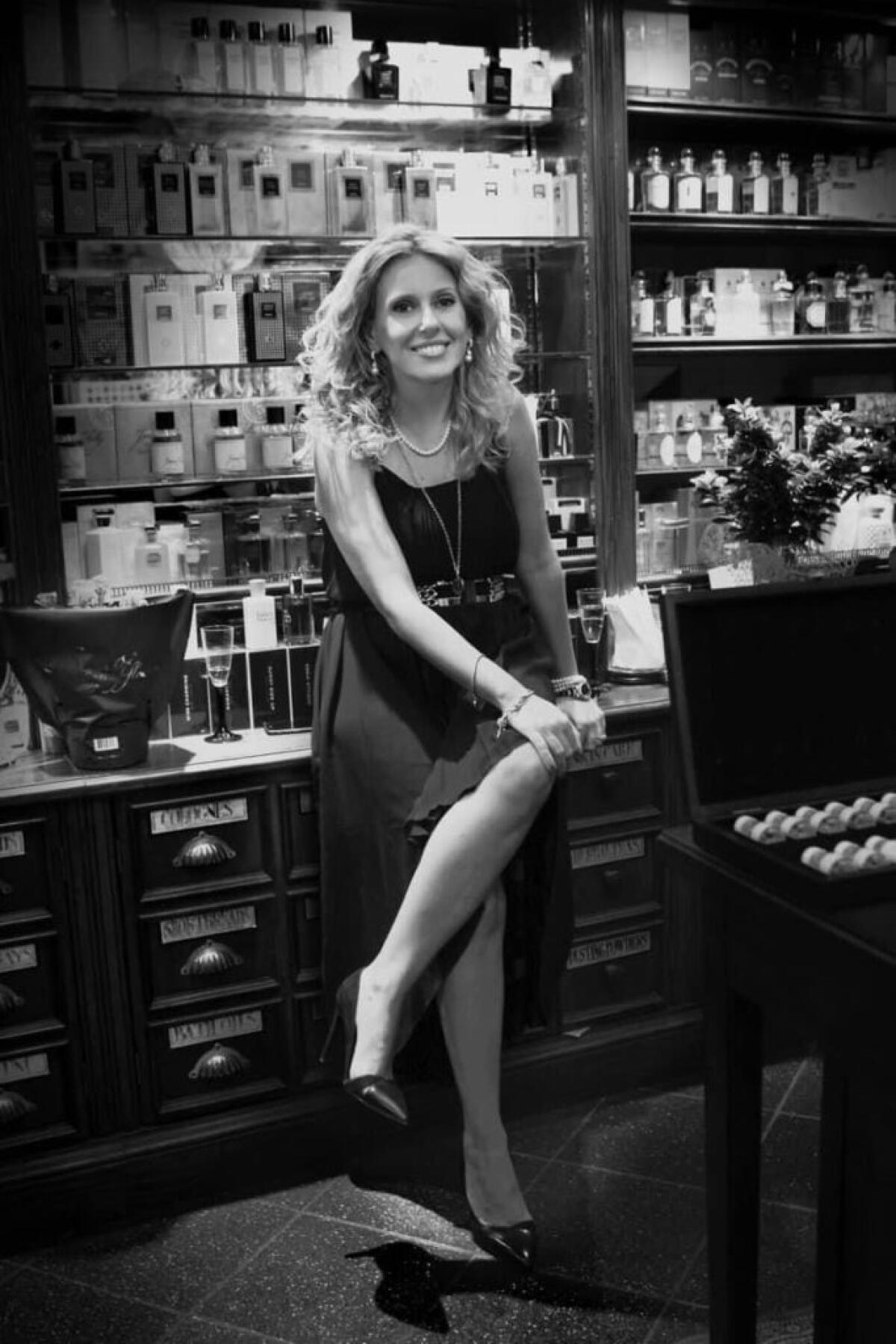 Daniela De Flumeri: “Profumiamo la Musica è una sinestesia tra i suoni e le fragranze" - Dalle note olfattive a quelle musicali nasce il passo a due con Profumiamo la Musica, come racconta Daniela De Flumeri: “Profumiamo la Musica è una sinestesia tra i suoni e le fragranze. Ci sono momenti in cui un profumo si deve solo ascoltare, un mo