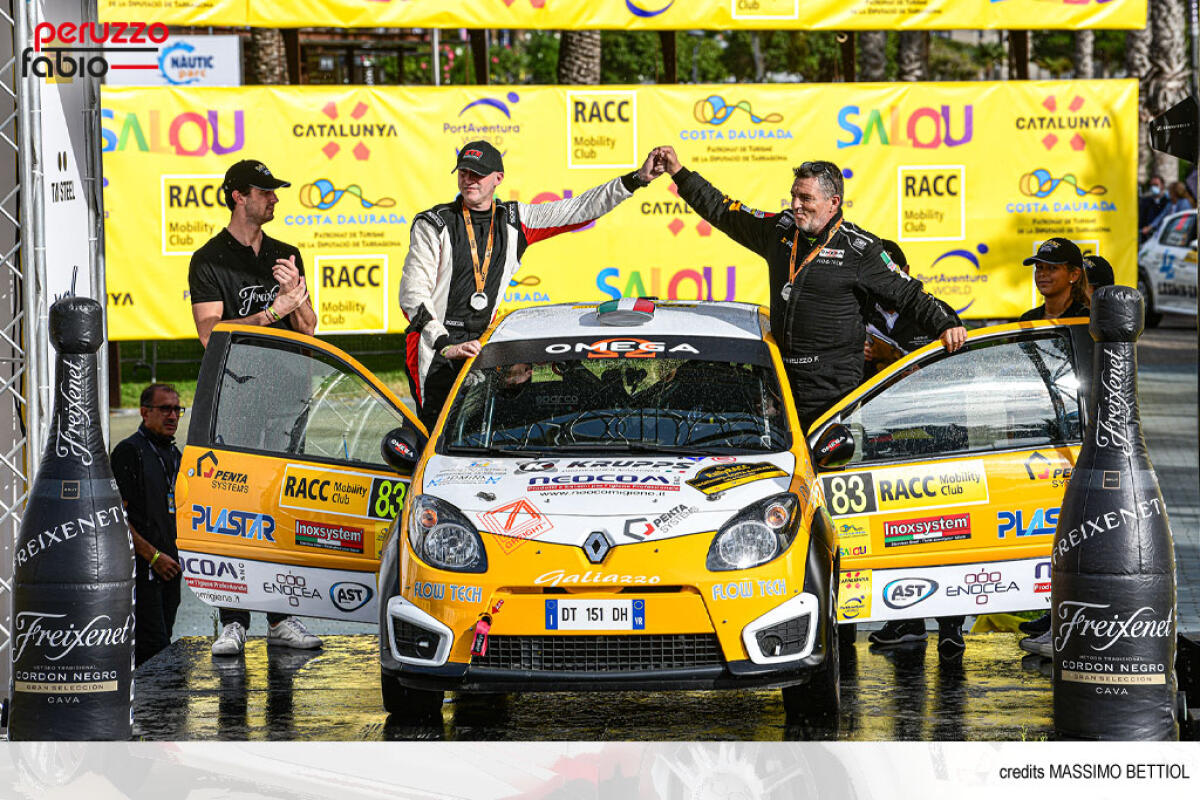 Peruzzo all'esordio sulla Peugeot 208 Rally 4 - 