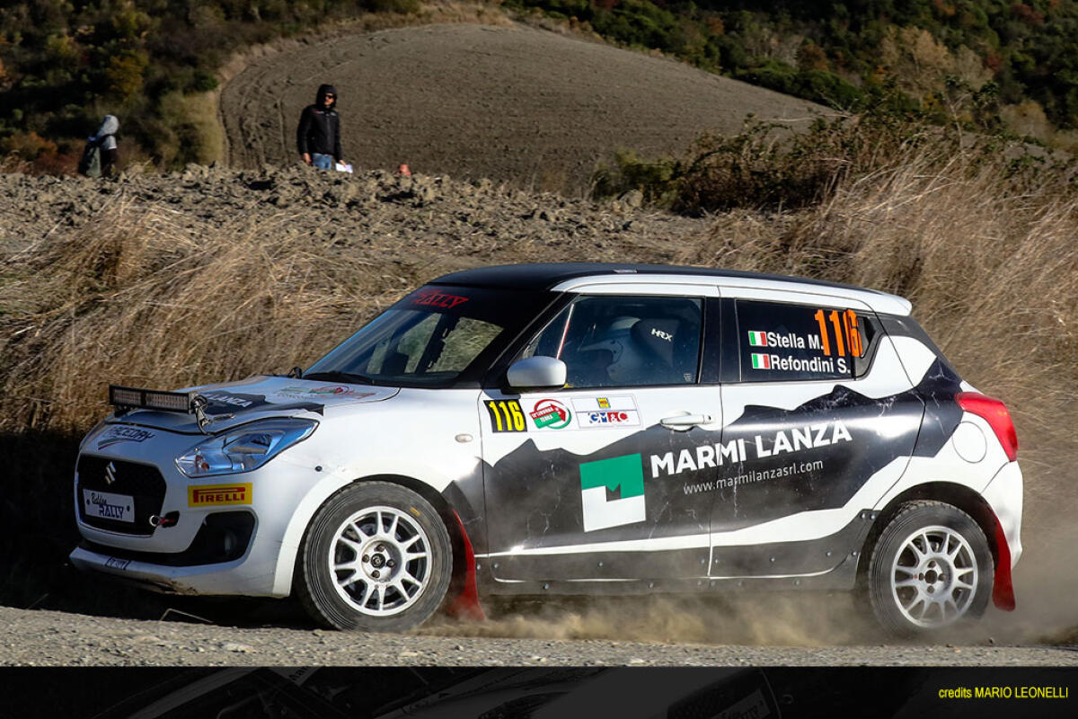 Stella sale sul podio del tricolore terra R1 - 