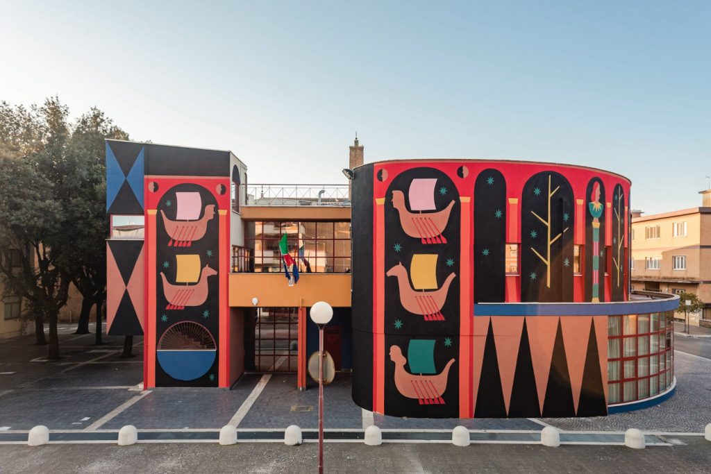La street art illustrata di Iacurci, una sua opera da Exibart.com