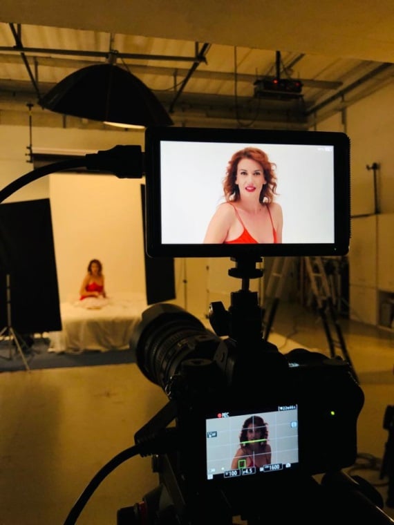 Giulia Di Quilio sorprende con la serie vodcast "E' il sesso, bellezza!"