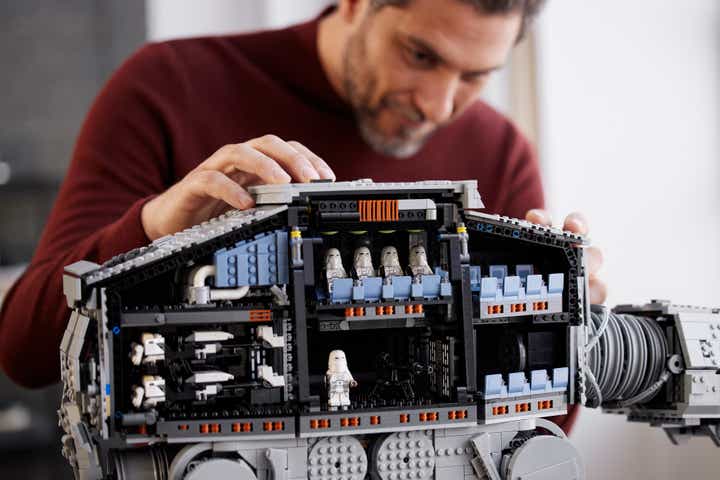Gli splendidi interni del set.Da: Lego.com