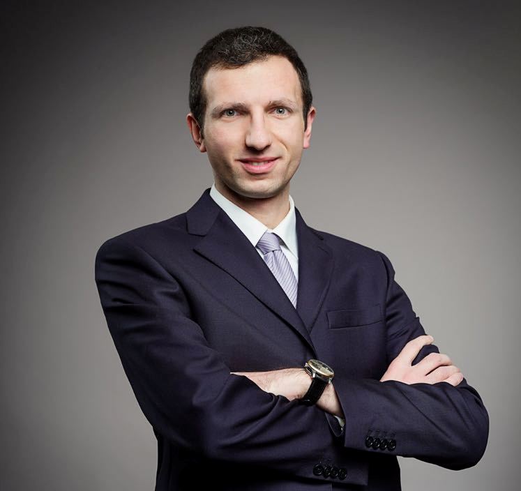 "Un grande ringraziamento va anche all'Avvocato Antonio Caterino, che incoraggiato dall'Associazione Studi Legali Associati e dallo studio legale nel quale lavora, non solo non ha avuto timore di manifestare apertamente le proprie difficoltà legate alla d